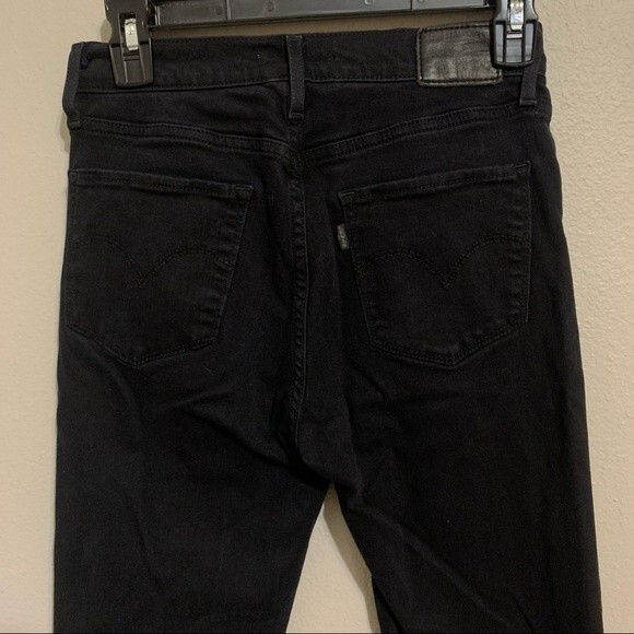 Levi’s 724 black high rise straight leg distressed cropped jeans women’s size 27 - Picture 6 of 11